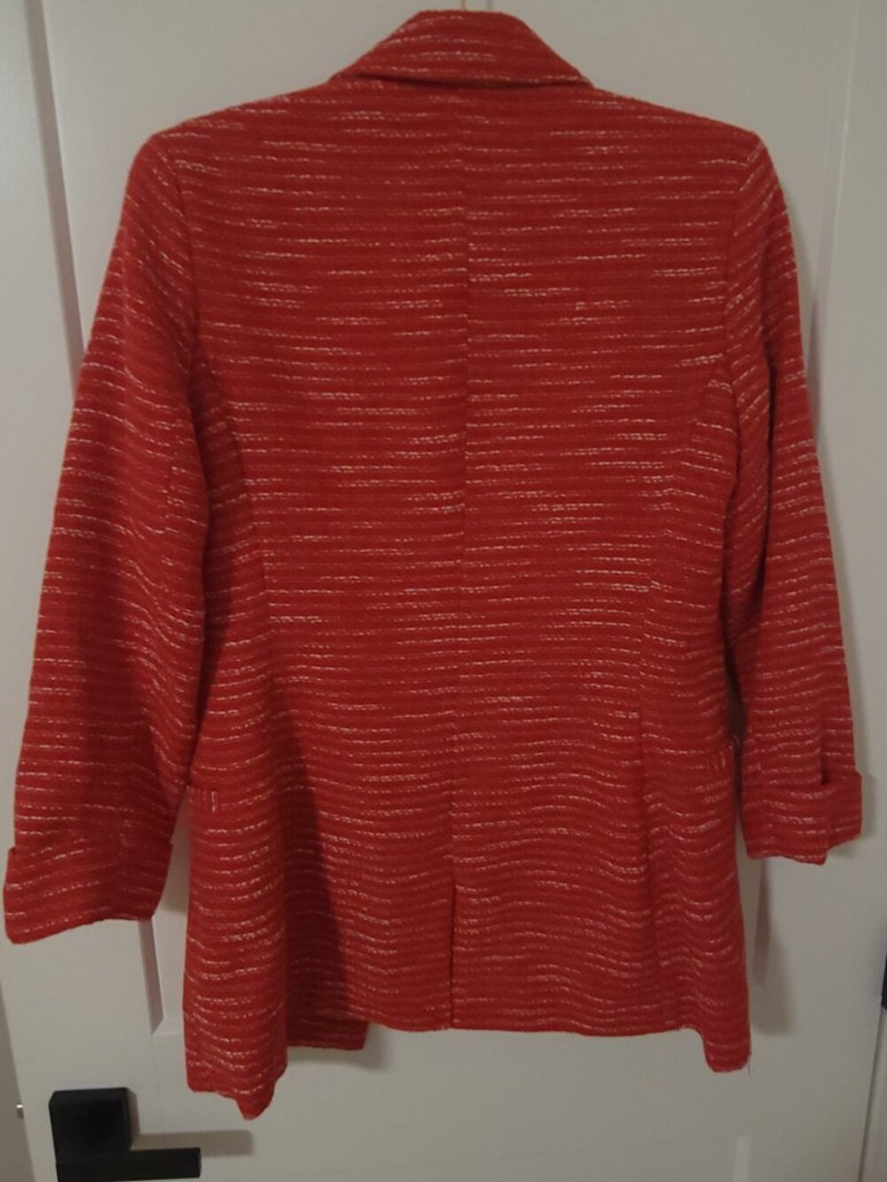 Suzy Shier Red Tweed Blazer - Gold Button Detail - Size M - Textured Knit - Picture 3 of 3